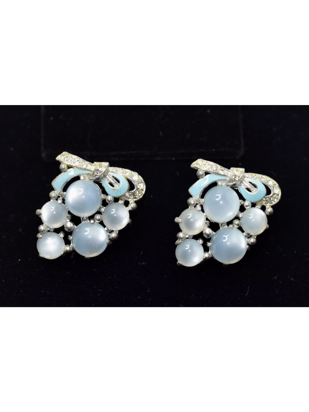 1930's Enamel Rhinestones & Blue Moonglow Cabochons Scarf Fur Clip Signed Duette